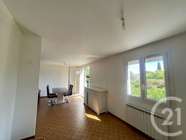 Maison &agrave; vendre - 7 pi&egrave;ces - 75,83 m2 - Nimes - 30 - LANGUEDOC-ROUSSILLON