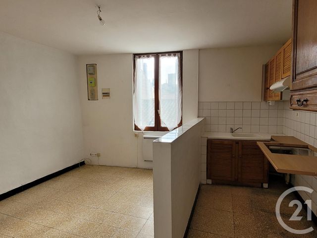 Appartement F2 &agrave; louer - 2 pi&egrave;ces - 45,18 m2 - Sommieres - 30 - LANGUEDOC-ROUSSILLON