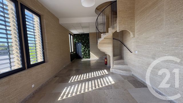 Maison &agrave; louer - 7 pi&egrave;ces - 300 m2 - Congenies - 30 - LANGUEDOC-ROUSSILLON