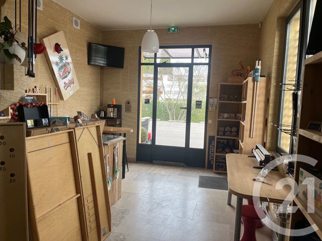Maison &agrave; louer - 7 pi&egrave;ces - 300 m2 - Congenies - 30 - LANGUEDOC-ROUSSILLON