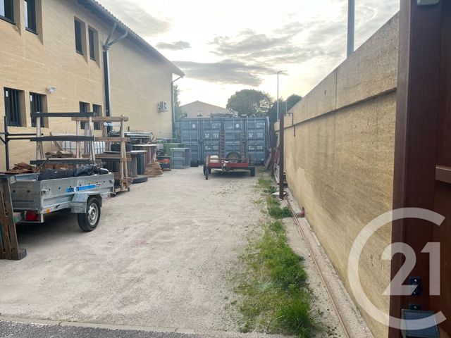 Maison &agrave; louer - 7 pi&egrave;ces - 300 m2 - Congenies - 30 - LANGUEDOC-ROUSSILLON