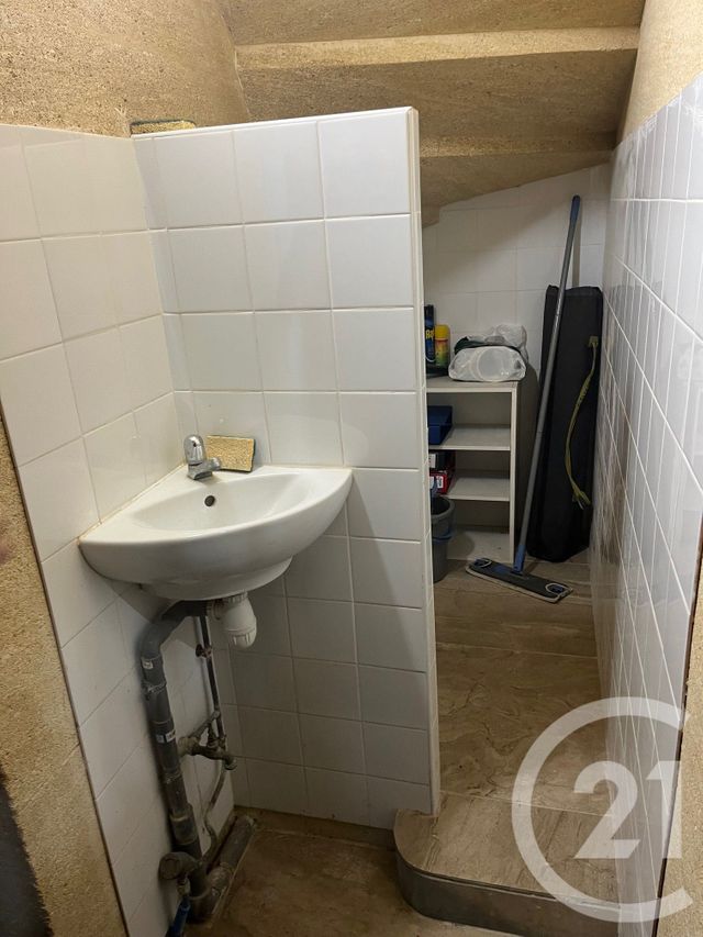 Maison &agrave; louer - 7 pi&egrave;ces - 300 m2 - Congenies - 30 - LANGUEDOC-ROUSSILLON