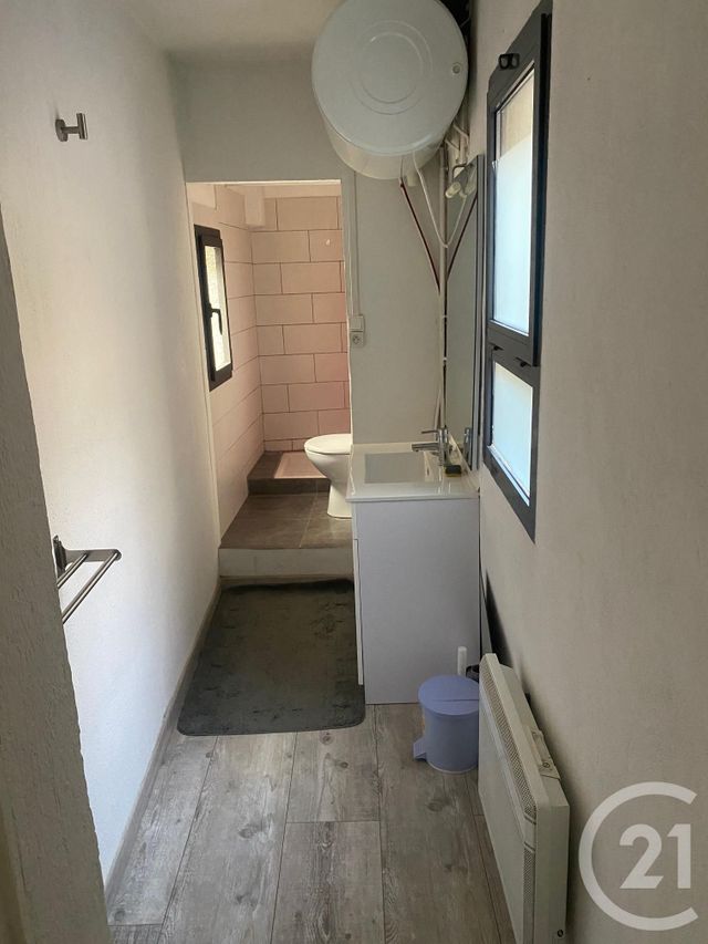 Appartement F2 &agrave; louer - 2 pi&egrave;ces - 36,70 m2 - Sommieres - 30 - LANGUEDOC-ROUSSILLON