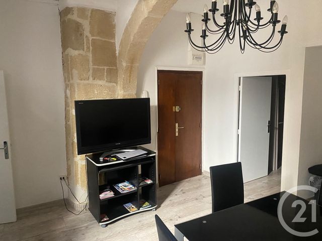 Appartement F2 &agrave; louer - 2 pi&egrave;ces - 36,70 m2 - Sommieres - 30 - LANGUEDOC-ROUSSILLON