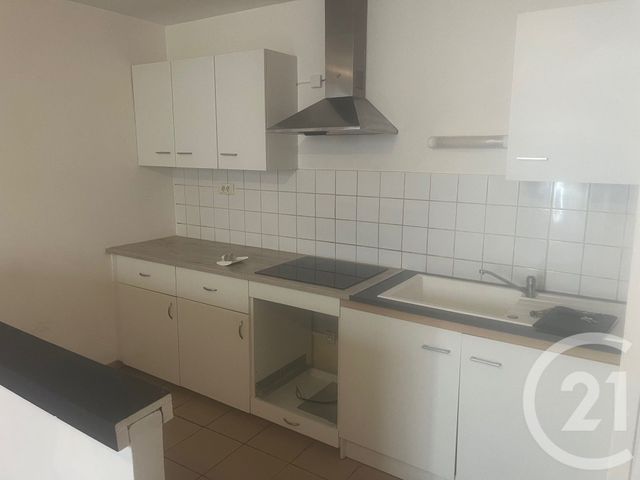 Appartement F4 &agrave; louer - 4 pi&egrave;ces - 61,58 m2 - Sommieres - 30 - LANGUEDOC-ROUSSILLON