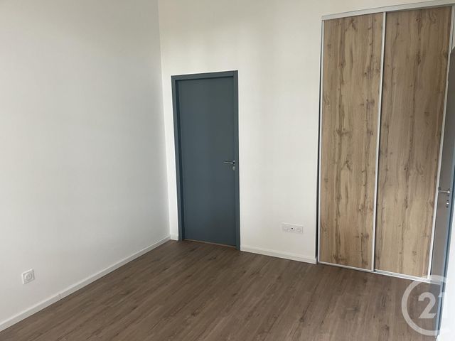 Appartement F2 &agrave; louer - 2 pi&egrave;ces - 50,28 m2 - Sommieres - 30 - LANGUEDOC-ROUSSILLON