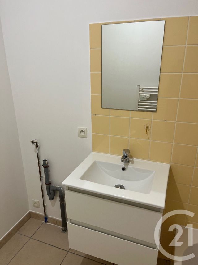 Appartement F2 &agrave; louer - 2 pi&egrave;ces - 44,60 m2 - Quissac - 30 - LANGUEDOC-ROUSSILLON