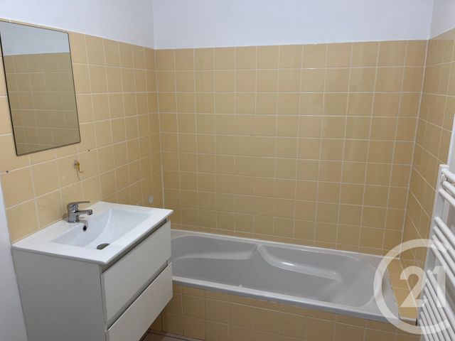Appartement F2 &agrave; louer - 2 pi&egrave;ces - 44,60 m2 - Quissac - 30 - LANGUEDOC-ROUSSILLON