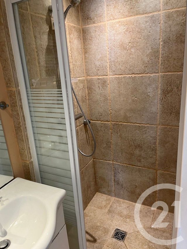 Appartement F3 &agrave; louer - 3 pi&egrave;ces - 83 m2 - St Hippolyte Du Fort - 30 - LANGUEDOC-ROUSSILLON
