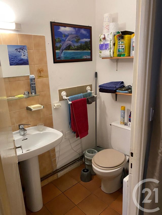 Appartement Studio &agrave; louer - 1 pi&egrave;ce - 33,52 m2 - Sommieres - 30 - LANGUEDOC-ROUSSILLON