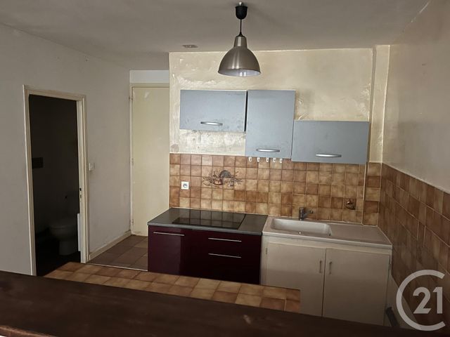 Appartement Studio &agrave; louer - 1 pi&egrave;ce - 33,52 m2 - Sommieres - 30 - LANGUEDOC-ROUSSILLON