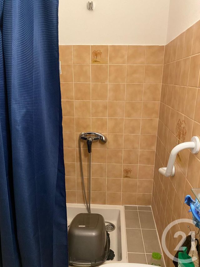 Appartement Studio &agrave; louer - 1 pi&egrave;ce - 33,52 m2 - Sommieres - 30 - LANGUEDOC-ROUSSILLON