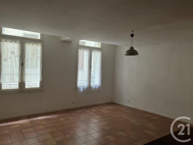 Appartement Studio &agrave; louer - 1 pi&egrave;ce - 33,52 m2 - Sommieres - 30 - LANGUEDOC-ROUSSILLON