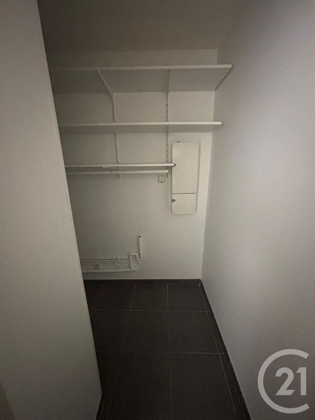 Appartement F2 &agrave; louer - 2 pi&egrave;ces - 75,54 m2 - Sommieres - 30 - LANGUEDOC-ROUSSILLON