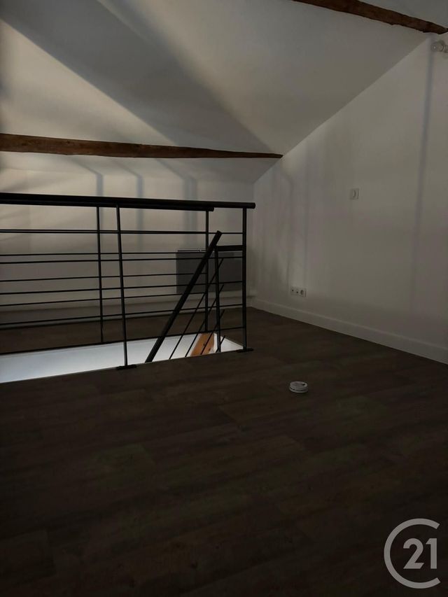Appartement F2 &agrave; louer - 2 pi&egrave;ces - 75,54 m2 - Sommieres - 30 - LANGUEDOC-ROUSSILLON