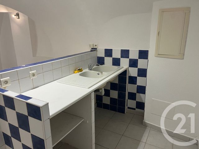 Appartement F1 bis &agrave; louer - 2 pi&egrave;ces - 45 m2 - Quissac - 30 - LANGUEDOC-ROUSSILLON