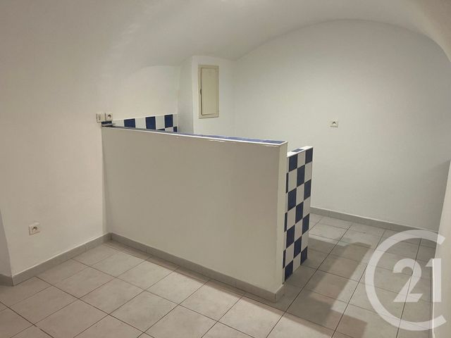 Appartement F1 bis &agrave; louer - 2 pi&egrave;ces - 45 m2 - Quissac - 30 - LANGUEDOC-ROUSSILLON