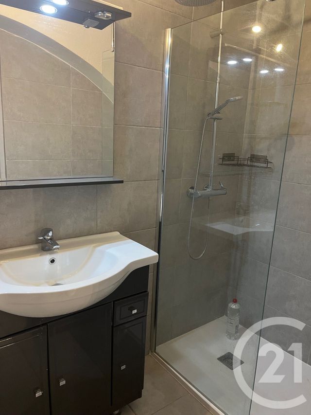 Appartement F1 bis &agrave; louer - 2 pi&egrave;ces - 45 m2 - Quissac - 30 - LANGUEDOC-ROUSSILLON