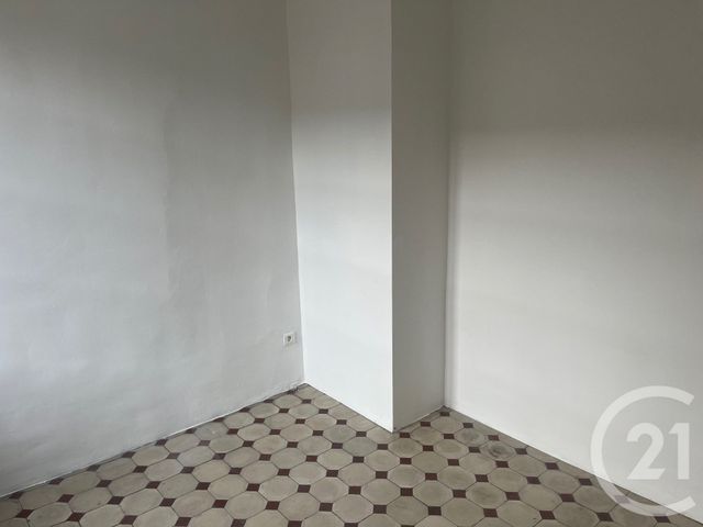 Appartement F3 &agrave; louer - 3 pi&egrave;ces - 63,50 m2 - Sommieres - 30 - LANGUEDOC-ROUSSILLON