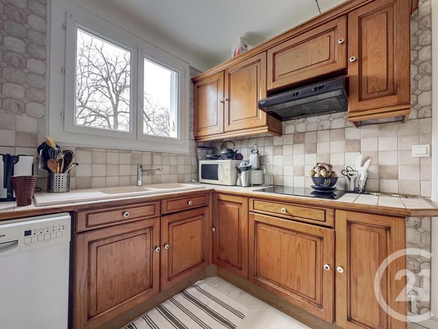 Appartement F4 &agrave; vendre - 4 pi&egrave;ces - 68,94 m2 - La Celle St Cloud - 78 - ILE-DE-FRANCE