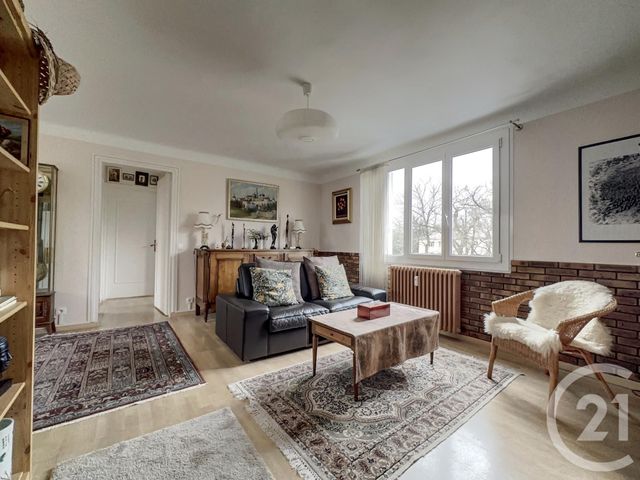 Appartement F4 &agrave; vendre - 4 pi&egrave;ces - 68,94 m2 - La Celle St Cloud - 78 - ILE-DE-FRANCE