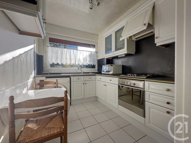 Appartement F4 à vendre - 4 pièces - 71,24 m2 - La Celle St Cloud - 78 - ILE-DE-FRANCE