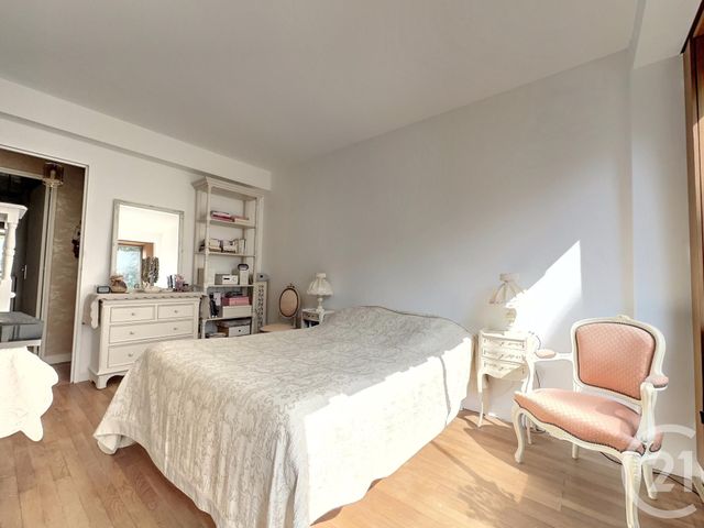 Appartement F5 à vendre - 5 pièces - 128,16 m2 - Louveciennes - 78 - ILE-DE-FRANCE