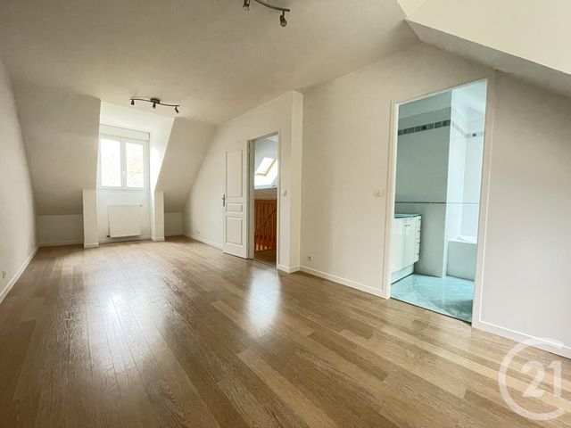 Maison &agrave; louer - 6 pi&egrave;ces - 160 m2 - Mareil Marly - 78 - ILE-DE-FRANCE