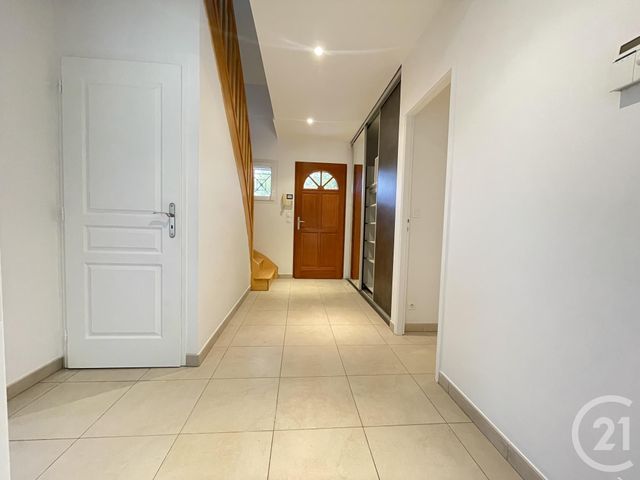 Maison &agrave; louer - 6 pi&egrave;ces - 160 m2 - Mareil Marly - 78 - ILE-DE-FRANCE