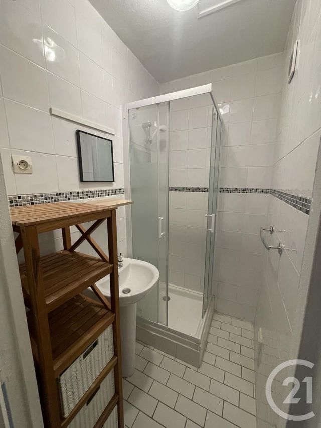 Appartement F1 &agrave; louer - 1 pi&egrave;ce - 21 m2 - La Celle St Cloud - 78 - ILE-DE-FRANCE