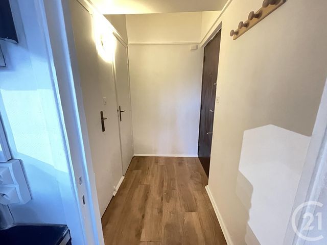 Appartement F1 &agrave; louer - 1 pi&egrave;ce - 21 m2 - La Celle St Cloud - 78 - ILE-DE-FRANCE