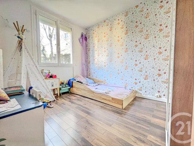 Appartement F4 à vendre - 4 pièces - 64,35 m2 - Bougival - 78 - ILE-DE-FRANCE