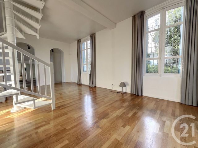 Maison &agrave; vendre - 5 pi&egrave;ces - 119 m2 - Rueil Malmaison - 92 - ILE-DE-FRANCE