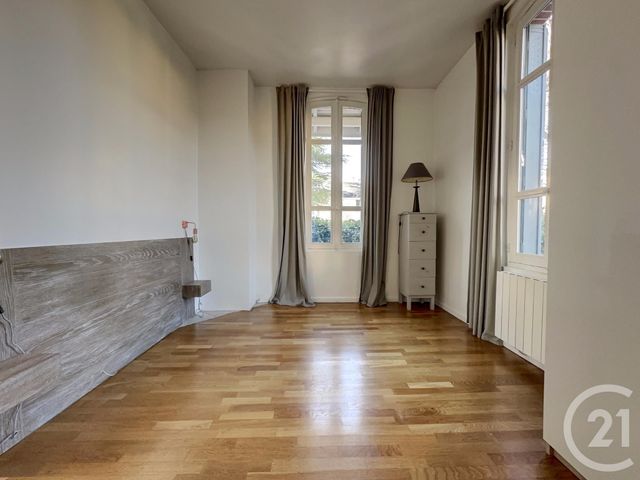 Maison &agrave; vendre - 5 pi&egrave;ces - 119 m2 - Rueil Malmaison - 92 - ILE-DE-FRANCE