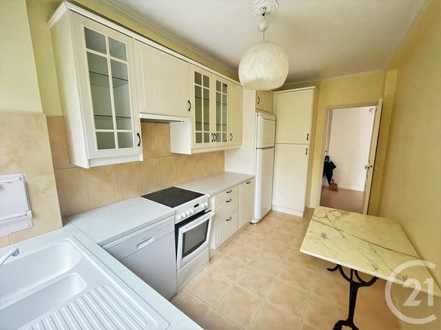 Appartement F3 &agrave; louer - 4 pi&egrave;ces - 73 m2 - La Celle St Cloud - 78 - ILE-DE-FRANCE
