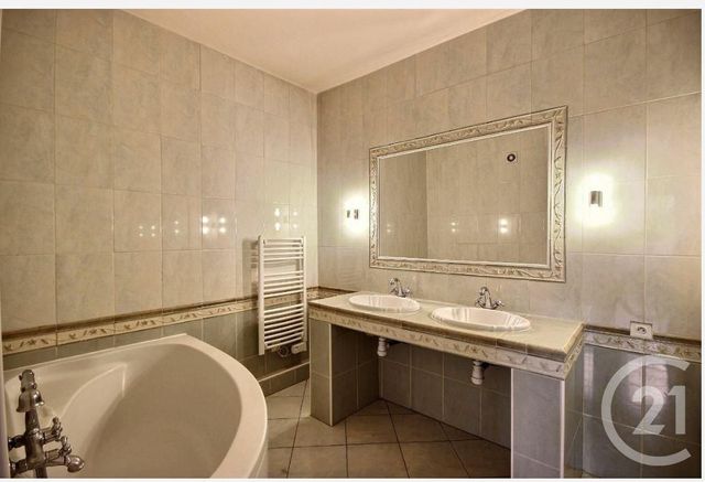 Appartement F3 &agrave; louer - 4 pi&egrave;ces - 73 m2 - La Celle St Cloud - 78 - ILE-DE-FRANCE