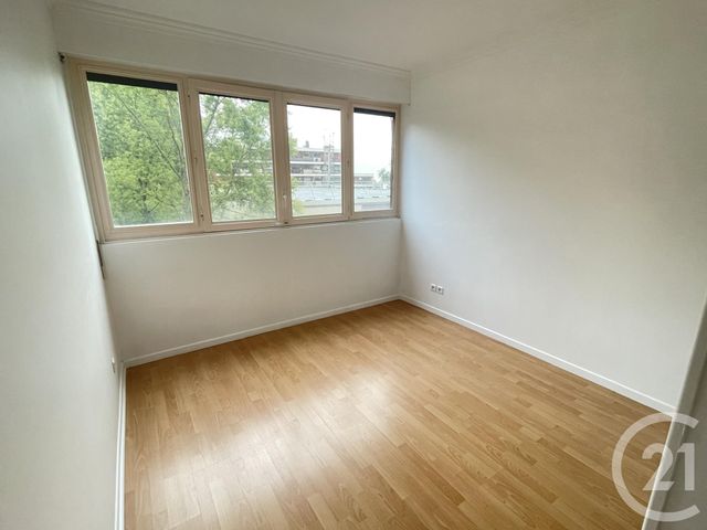 Appartement F3 &agrave; louer - 4 pi&egrave;ces - 73 m2 - La Celle St Cloud - 78 - ILE-DE-FRANCE