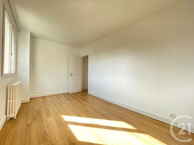Appartement F5 &agrave; louer - 5 pi&egrave;ces - 78,18 m2 - Bougival - 78 - ILE-DE-FRANCE