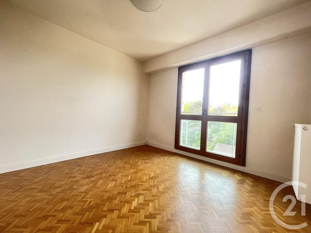 Appartement &agrave; louer - 4 pi&egrave;ces - 89,55 m2 - Louveciennes - 78 - ILE-DE-FRANCE