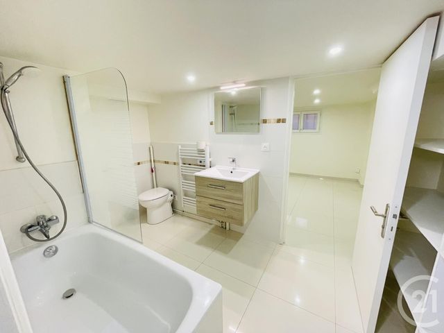 Appartement &agrave; louer - 2 pi&egrave;ces - 55,67 m2 - Marly Le Roi - 78 - ILE-DE-FRANCE