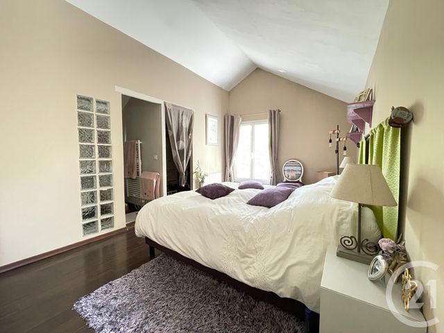 Maison &agrave; louer - 5 pi&egrave;ces - 107 m2 - Louveciennes - 78 - ILE-DE-FRANCE