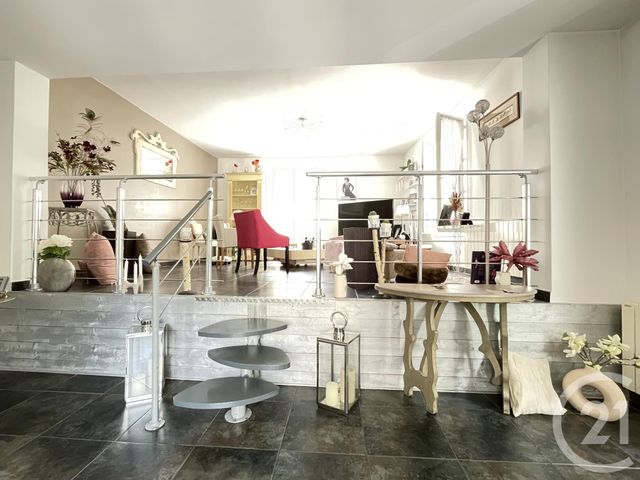Maison &agrave; louer - 5 pi&egrave;ces - 107 m2 - Louveciennes - 78 - ILE-DE-FRANCE