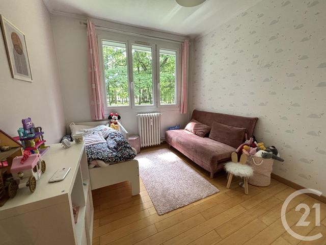 Appartement F4 &agrave; louer - 4 pi&egrave;ces - 91,47 m2 - La Celle St Cloud - 78 - ILE-DE-FRANCE