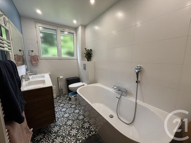 Appartement F4 &agrave; louer - 4 pi&egrave;ces - 91,47 m2 - La Celle St Cloud - 78 - ILE-DE-FRANCE
