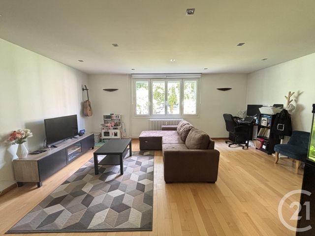 Appartement F4 &agrave; louer - 4 pi&egrave;ces - 91,47 m2 - La Celle St Cloud - 78 - ILE-DE-FRANCE