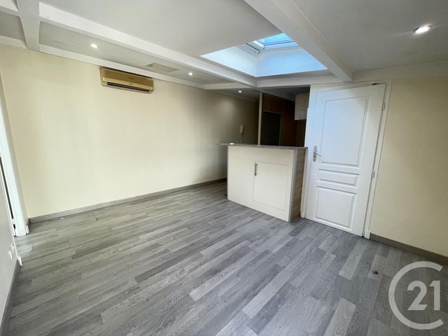 Appartement F2 &agrave; louer - 2 pi&egrave;ces - 39,44 m2 - Rueil Malmaison - 92 - ILE-DE-FRANCE