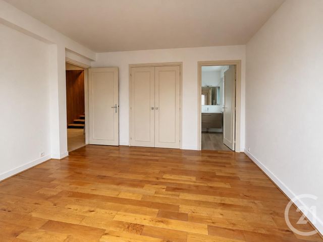 Maison &agrave; louer - 5 pi&egrave;ces - 144,46 m2 - Bougival - 78 - ILE-DE-FRANCE