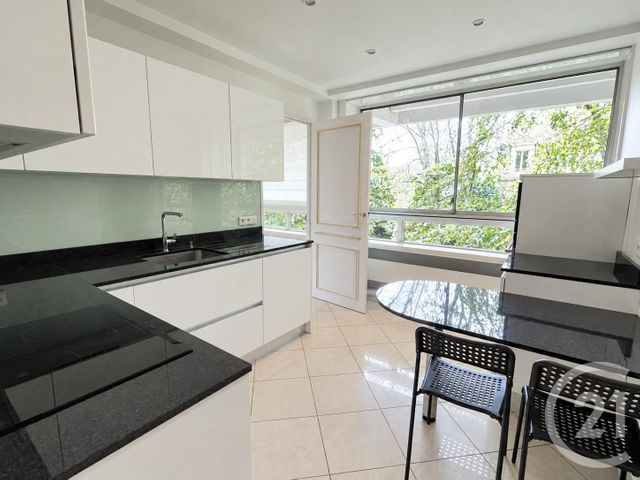 Appartement &agrave; louer - 5 pi&egrave;ces - 135,28 m2 - Louveciennes - 78 - ILE-DE-FRANCE