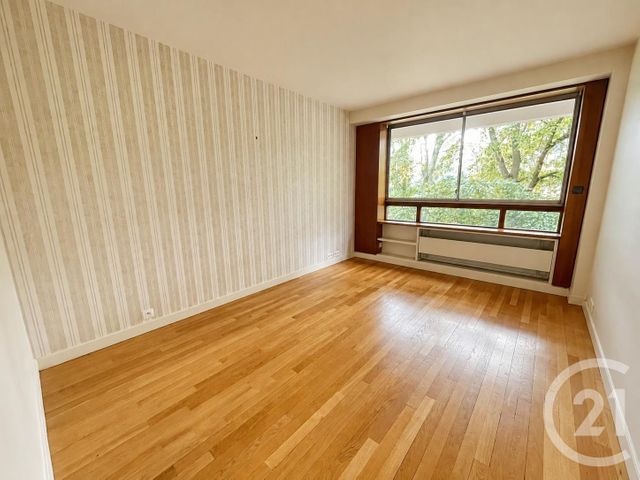 Appartement &agrave; louer - 5 pi&egrave;ces - 135,28 m2 - Louveciennes - 78 - ILE-DE-FRANCE