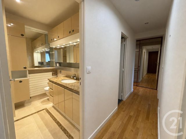 Appartement &agrave; louer - 5 pi&egrave;ces - 135,28 m2 - Louveciennes - 78 - ILE-DE-FRANCE